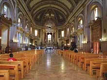Vista interior (Basílica de Nuestra Señora de la Salud)